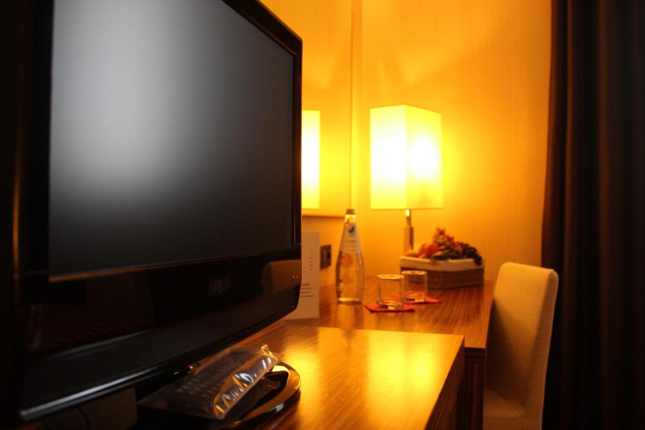 Mh Hotel Piacenza Fiera Экстерьер фото