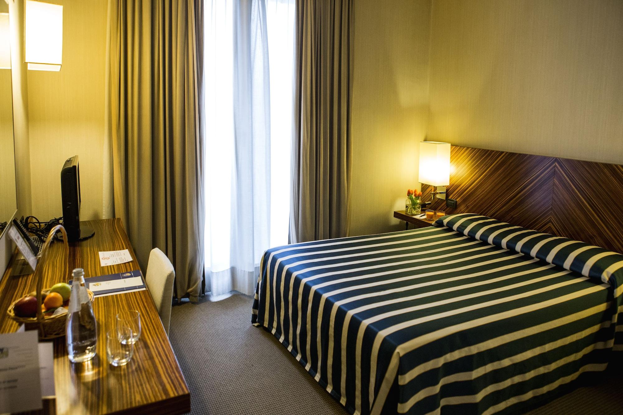 Mh Hotel Piacenza Fiera Экстерьер фото
