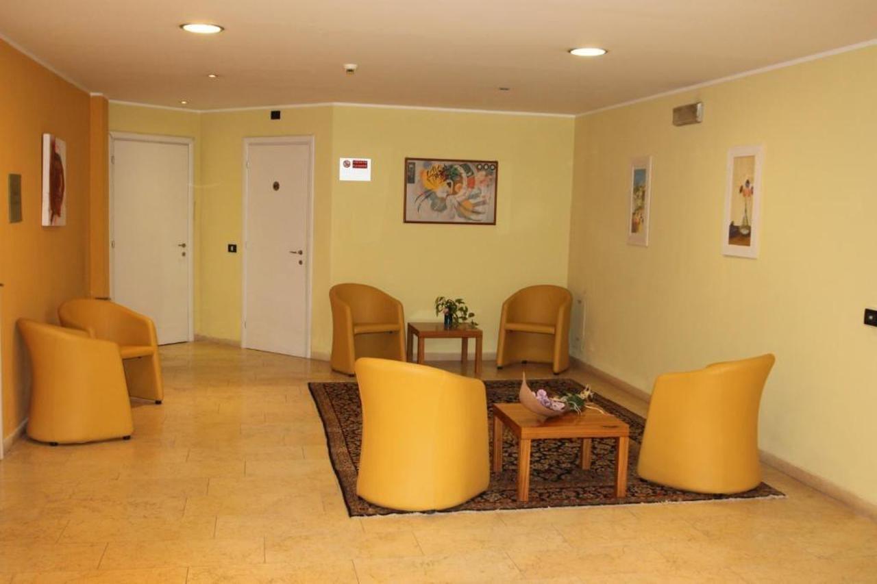 Mh Hotel Piacenza Fiera Экстерьер фото