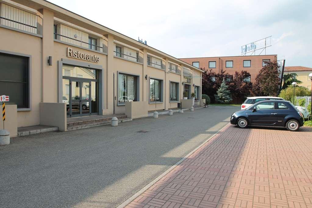 Mh Hotel Piacenza Fiera Экстерьер фото
